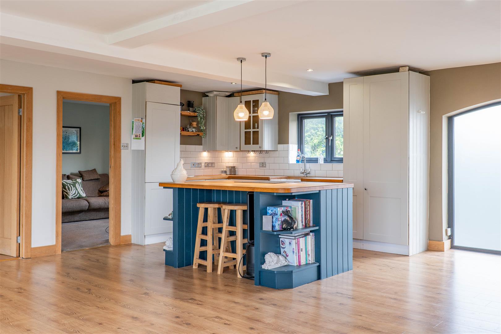 5 bed property in Plodder Lane, Bolton